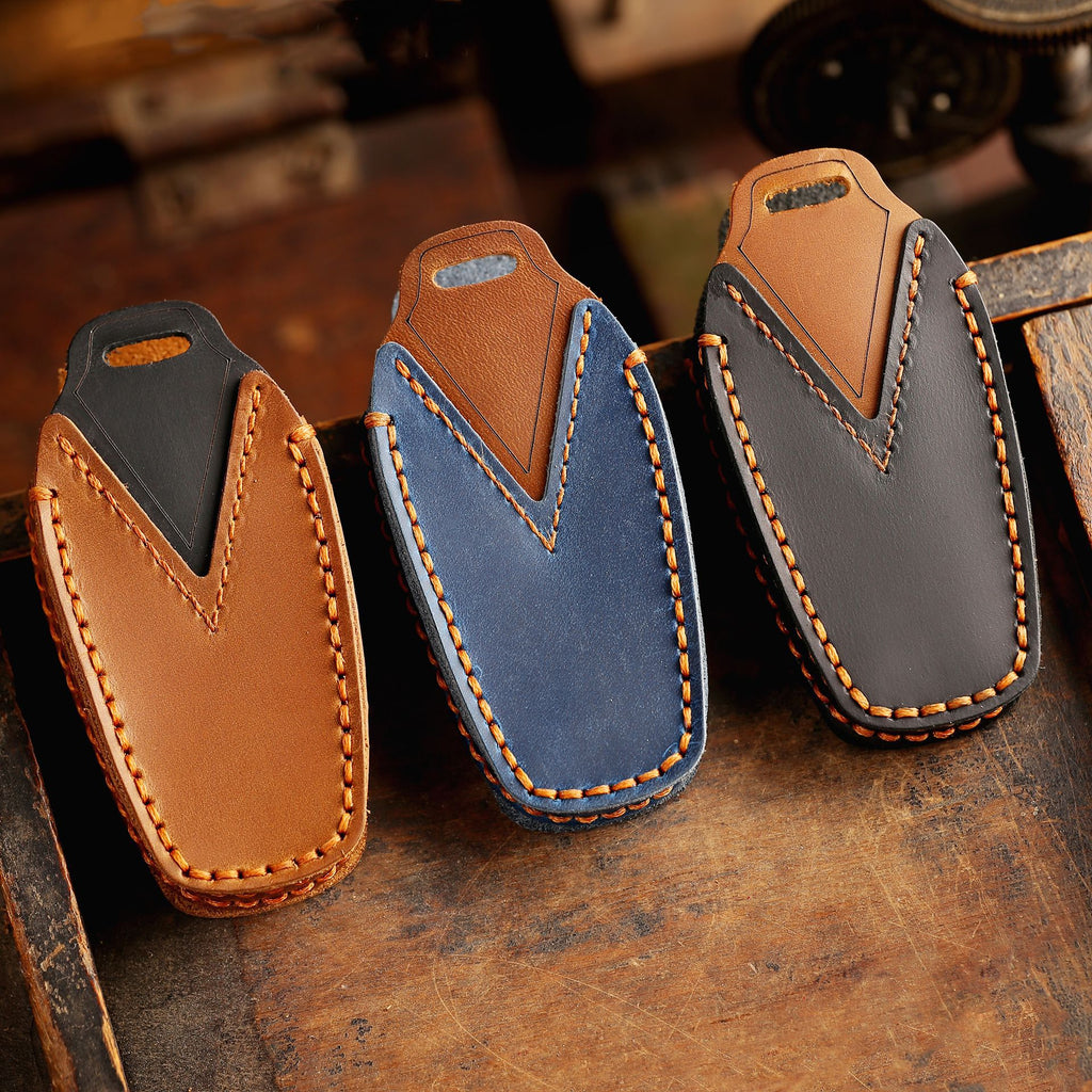 Handcradfted Leather Key Fob Cover for Geely